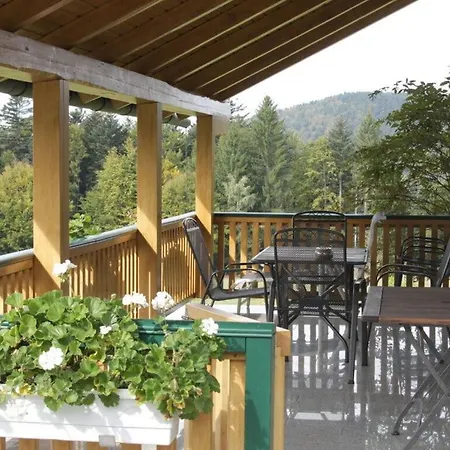 Schellenberg Modern Retreat Дом отдыха